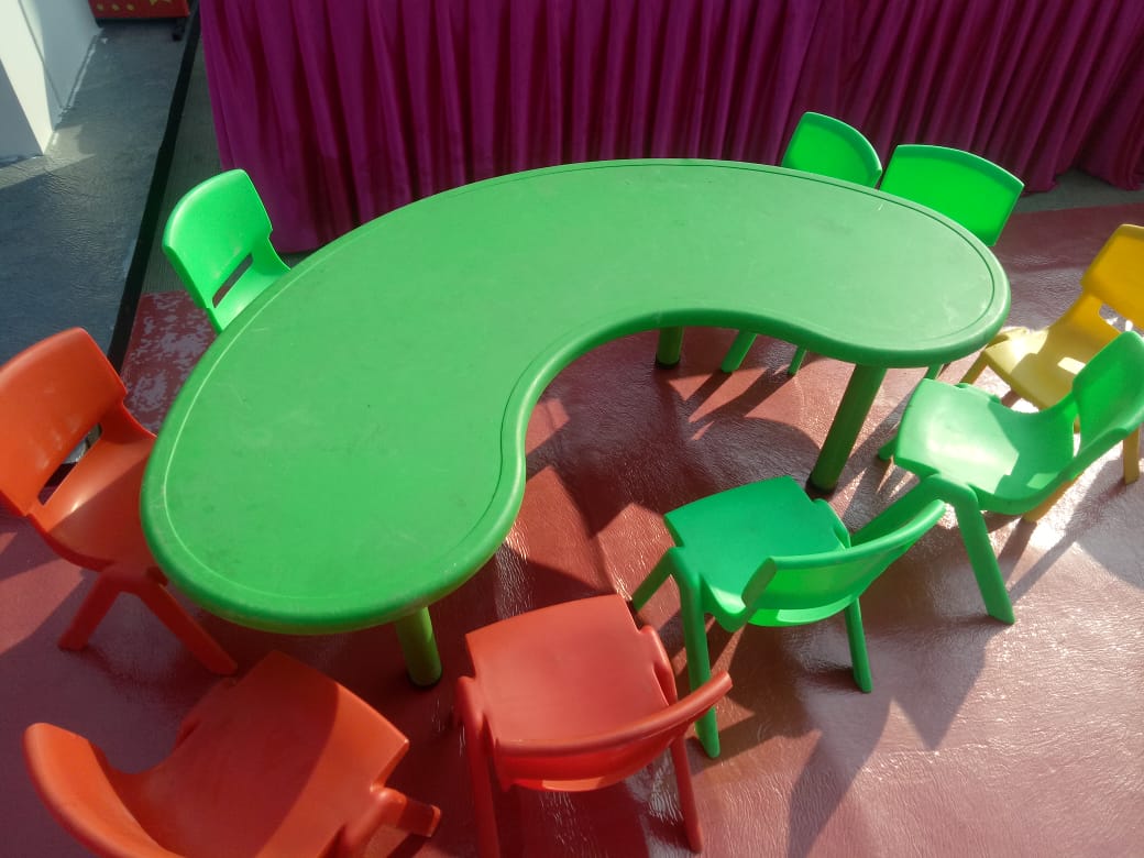  Kids Table & Chair in vashali nagar